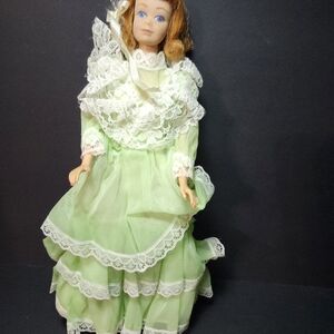 Vintage Midge Doll